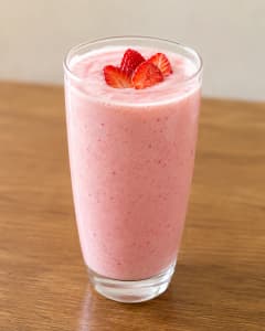 Strawberry–Yogurt Shake