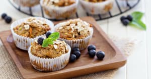 Apple and Oatmeal Muffins